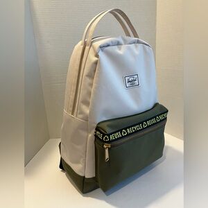 HERSCHEL SUPPLY CO Nova Mid Volume Eco Backpack
In Moonbeam & Ivy Green
